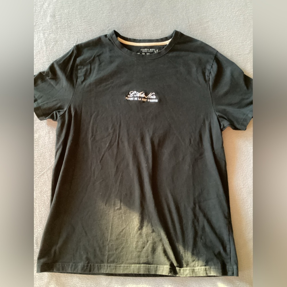 Cactus Man Ricky Singh shirt-SZ XL
PIT TO PIT 19”
Length 27.5”